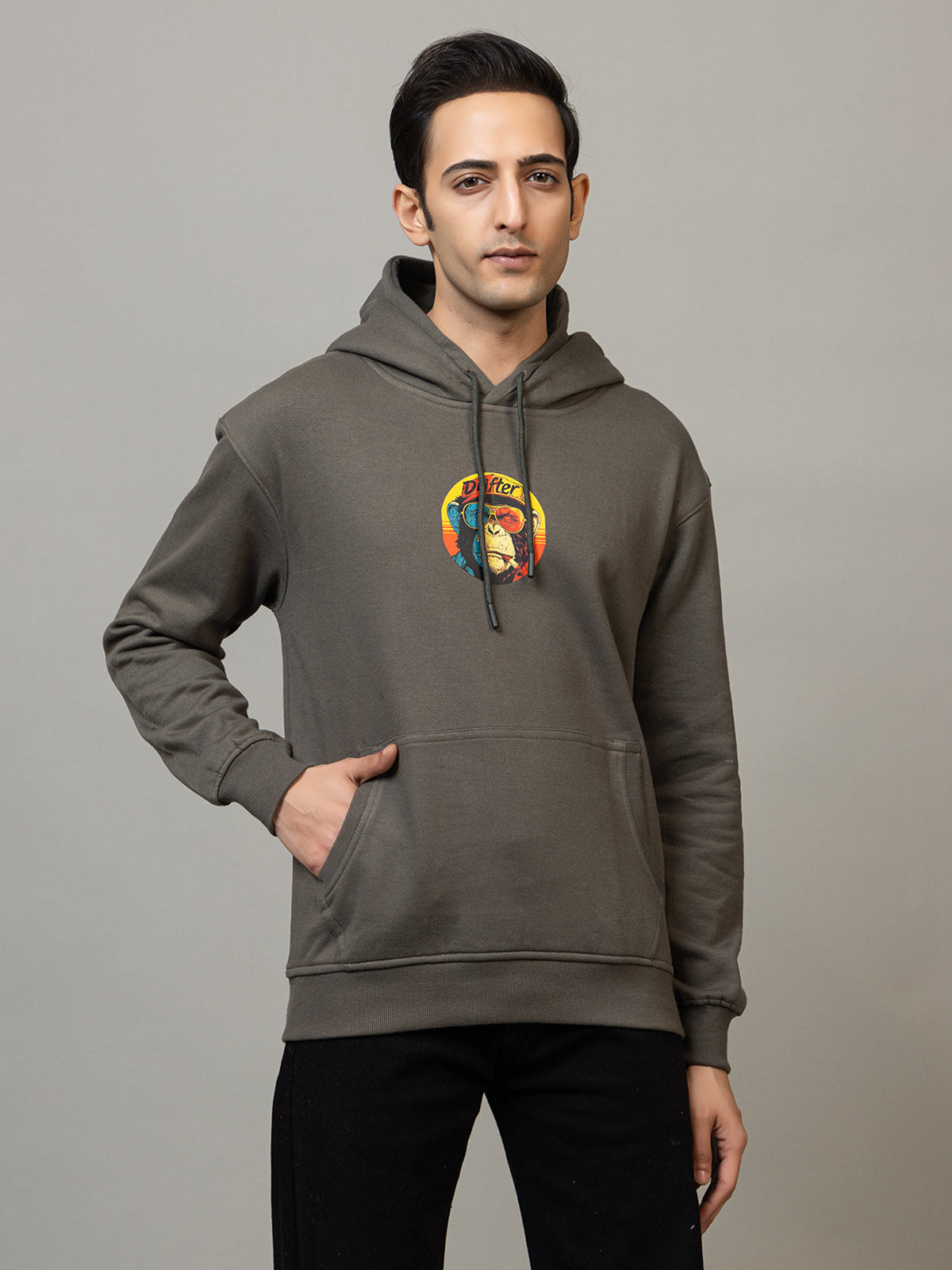 Men's 'Drifter Monkey' Pop Art Back Graphic Hoodie -Polar Charcoal Olive