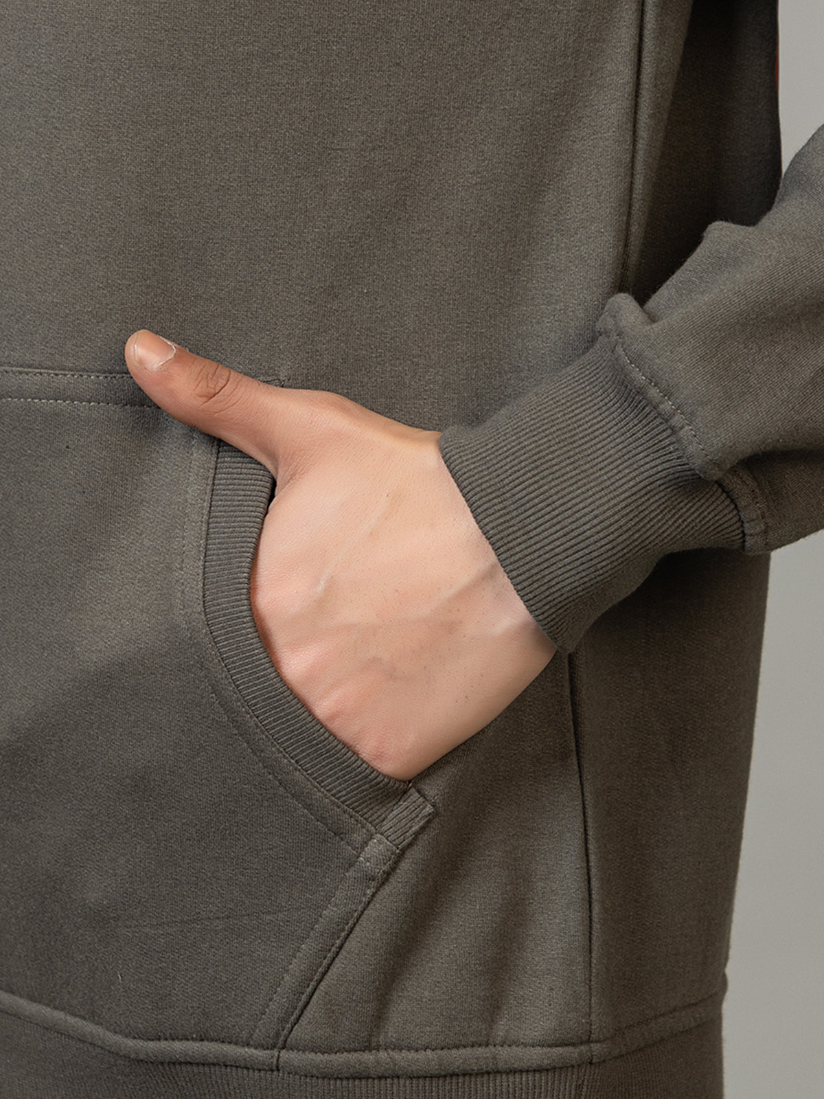 Men's 'Drifter Monkey' Pop Art Back Graphic Hoodie -Polar Charcoal Olive