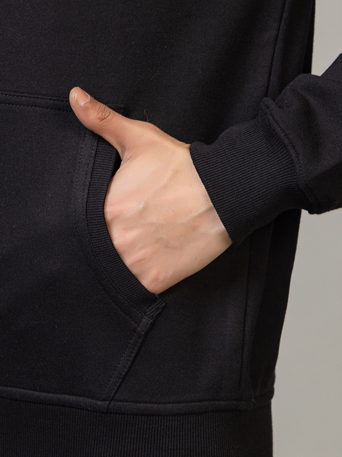 Men's 'Vacation Ape' Peace Sign Back Graphic Hoodie - Polar Jet Black