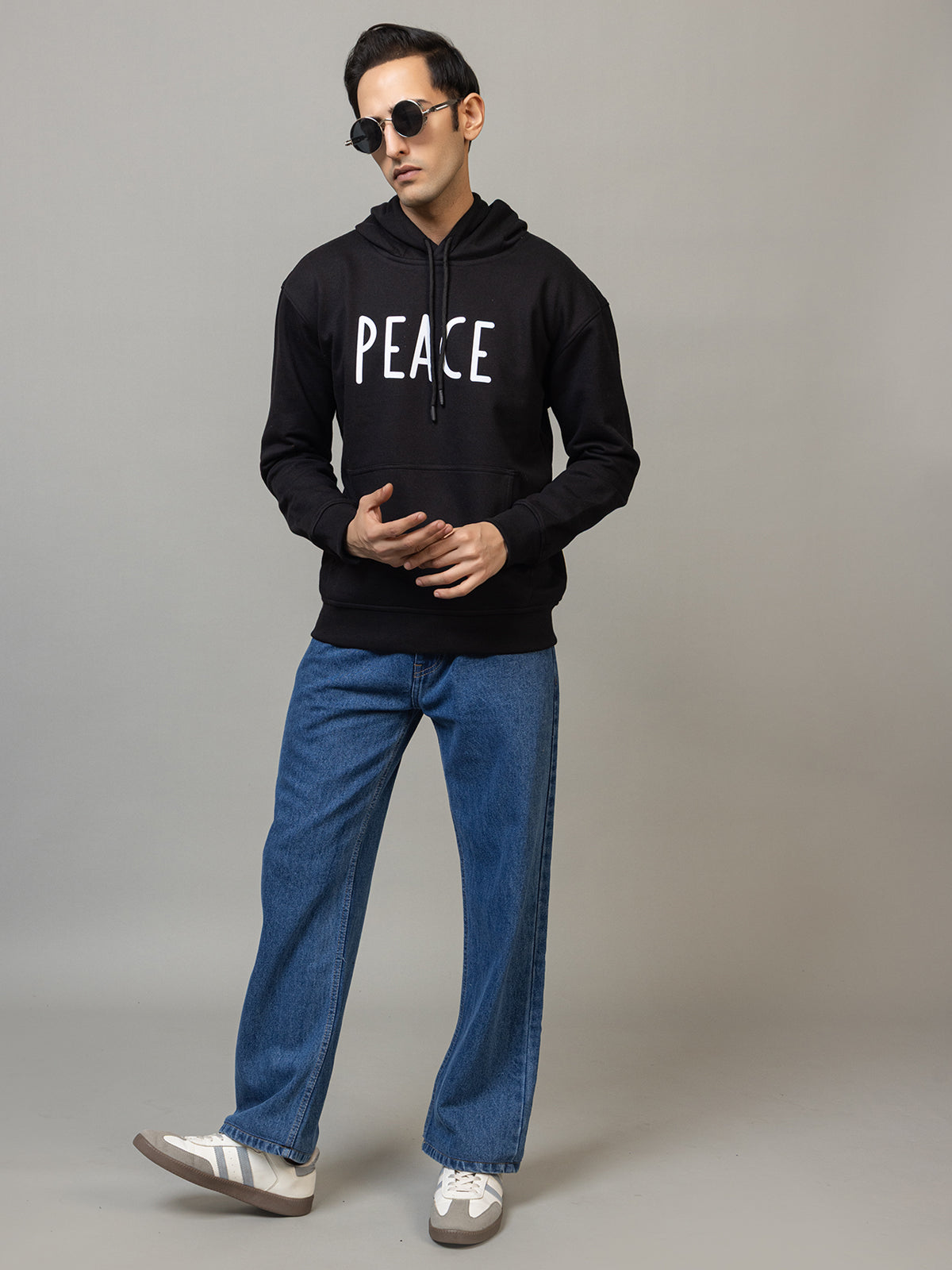 Men's 'Vacation Ape' Peace Sign Back Graphic Hoodie - Polar Jet Black
